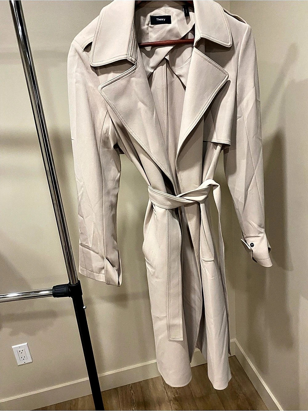 Theory Oaklane Trench Coat White